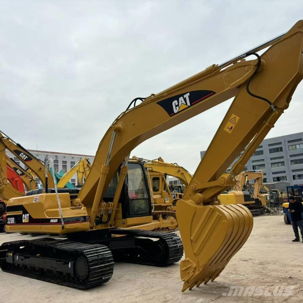 CAT 320BL Гусеничные экскаваторы