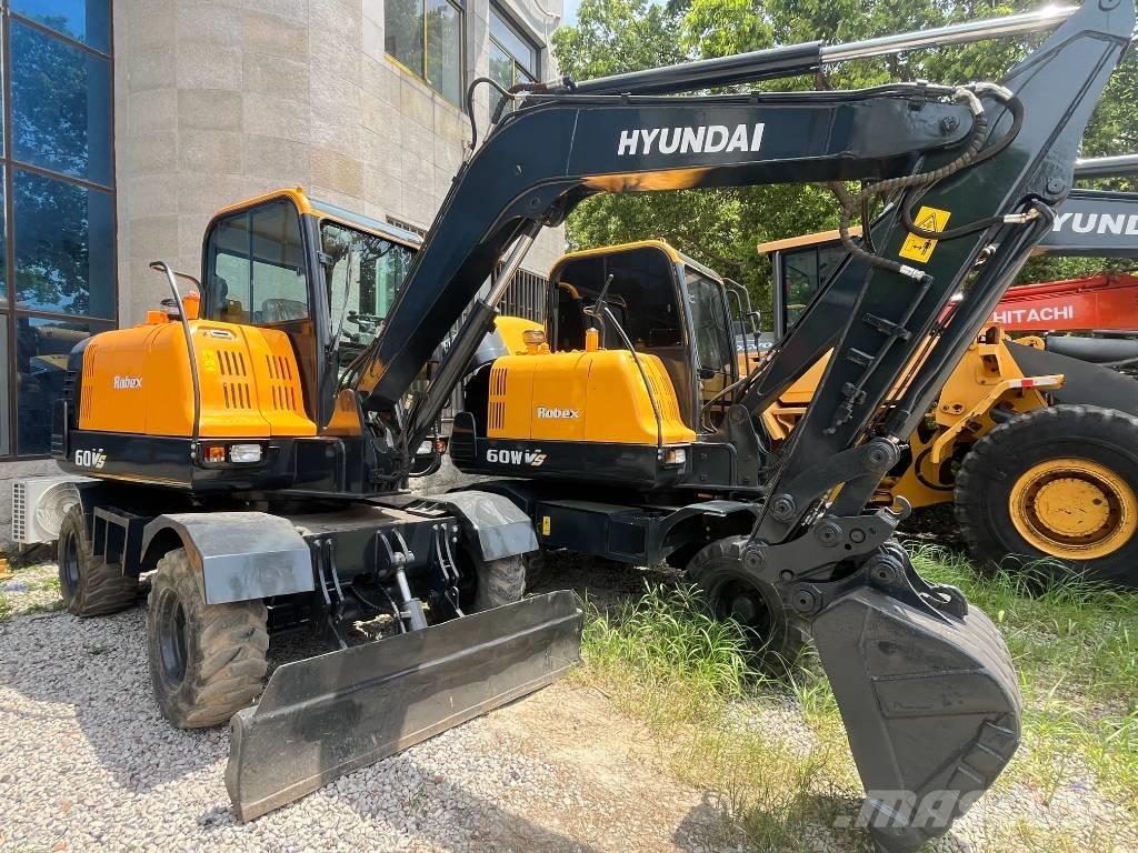 Hyundai R60W Колёсные экскаваторы