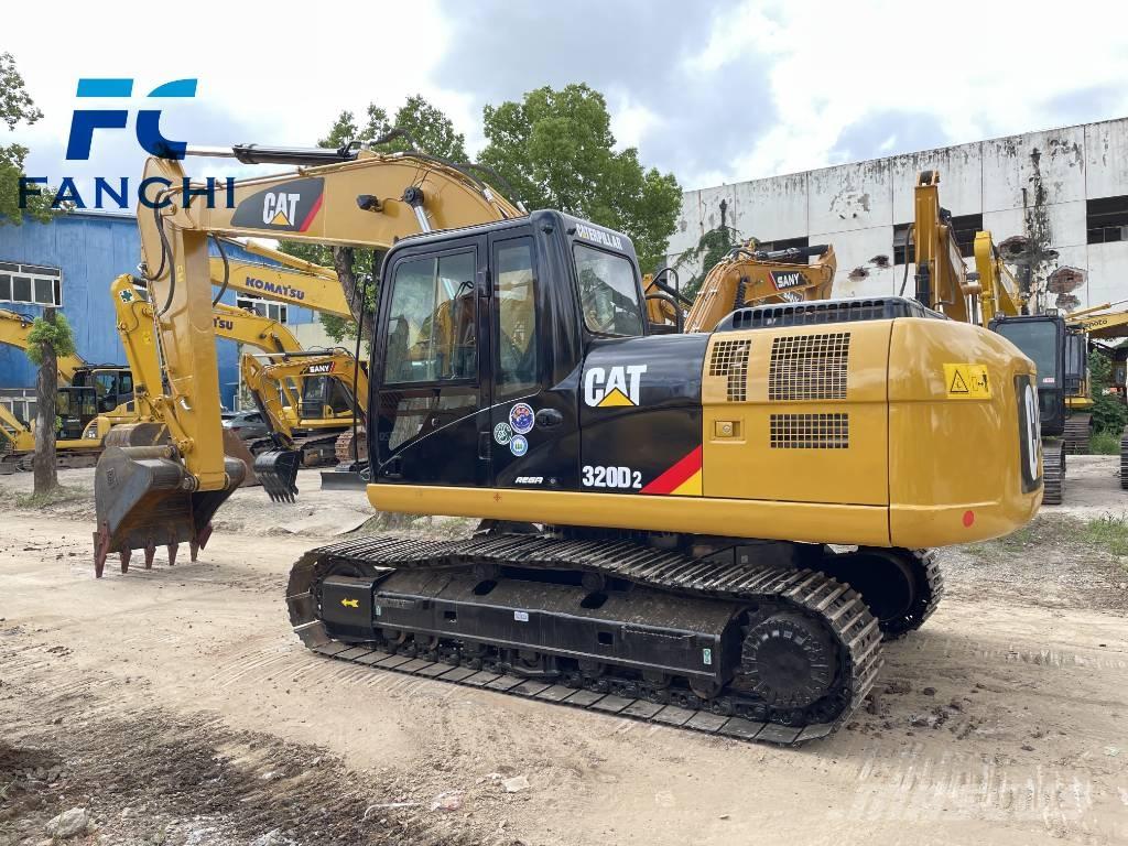 CAT 320 D2 Гусеничные экскаваторы