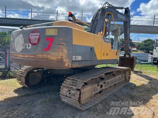 Volvo EC 220 DL Гусеничные экскаваторы
