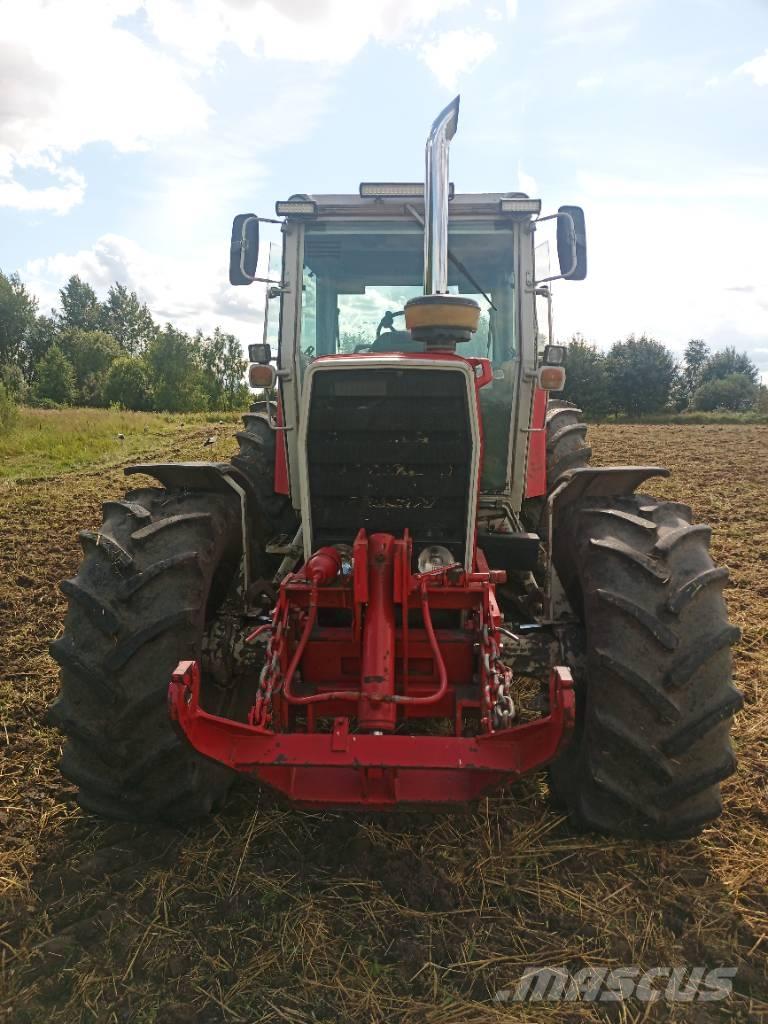 Massey Ferguson 2725 Трактора