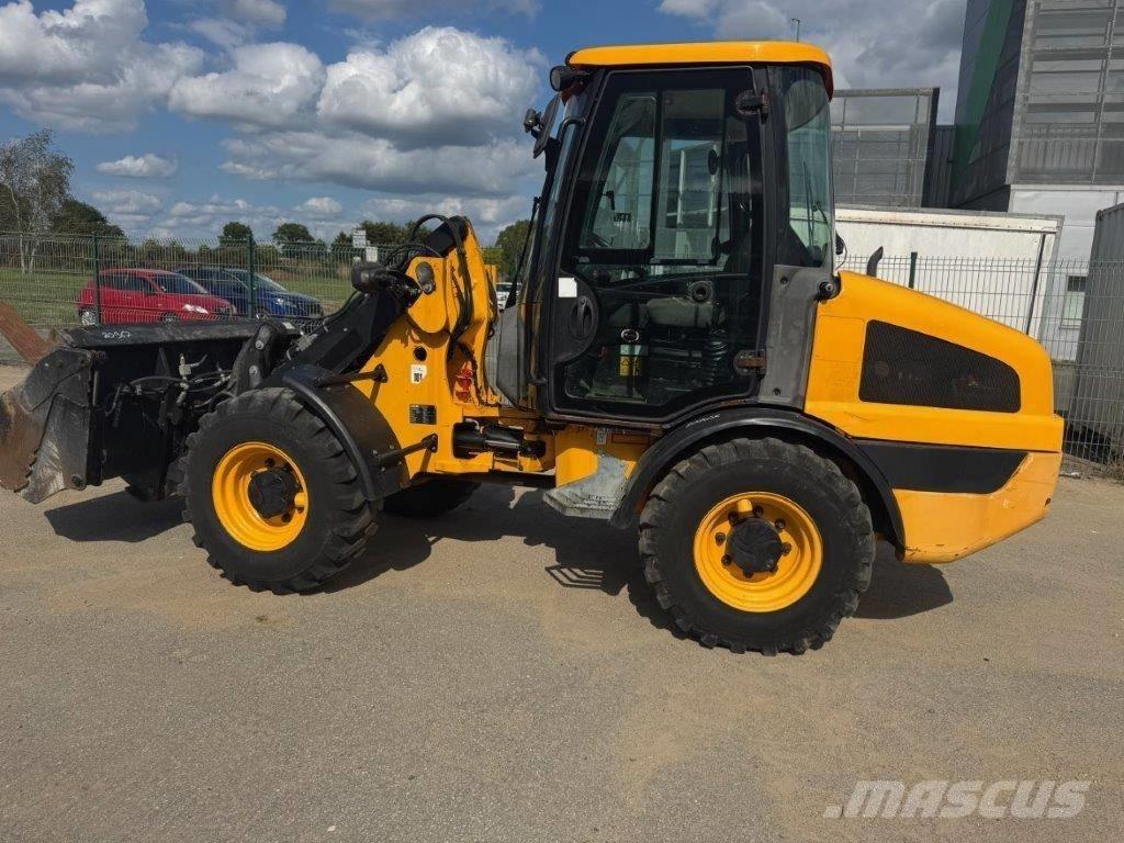 JCB 406 T4 Фронтальные погрузчики