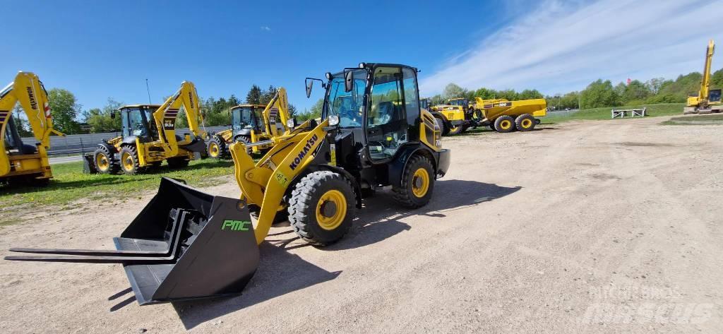 Komatsu WA 70 Фронтальные погрузчики