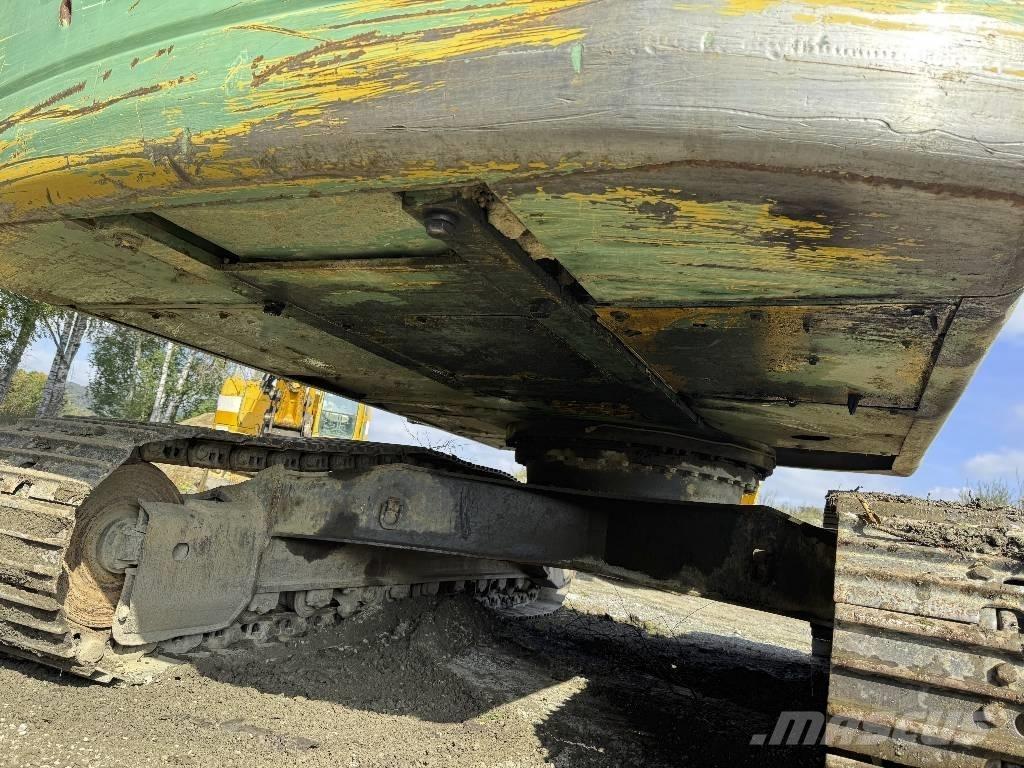 Komatsu PC 240 NLC-8 Гусеничные экскаваторы