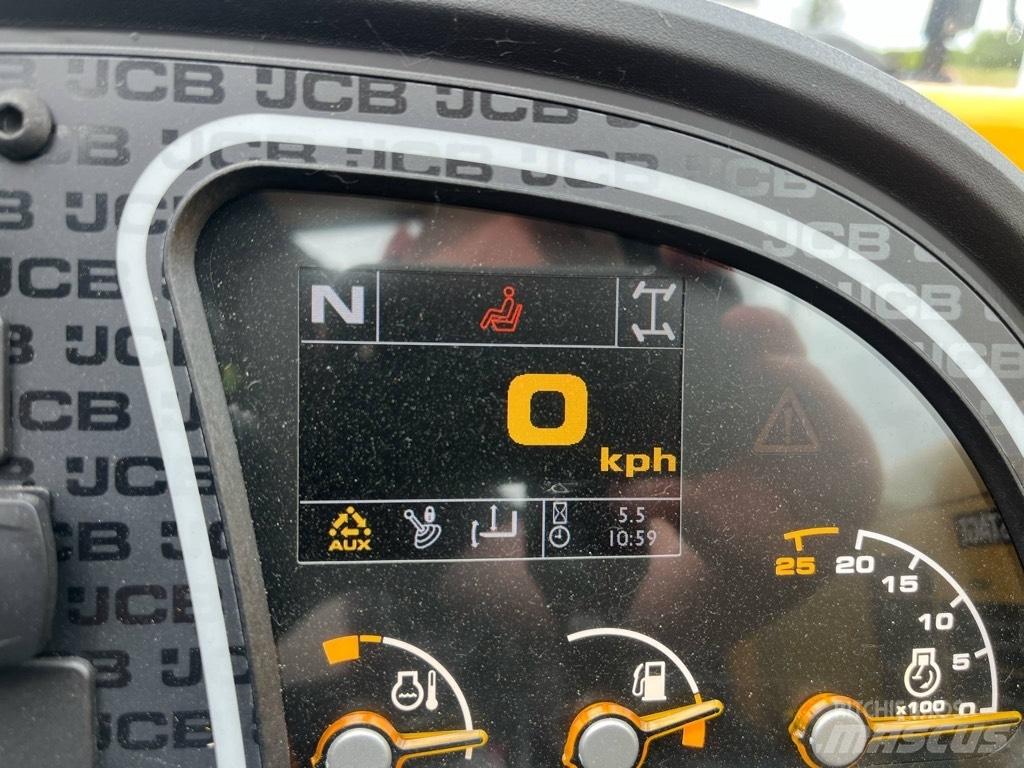 JCB 525-60 Hi-Viz Телескопические погрузчики