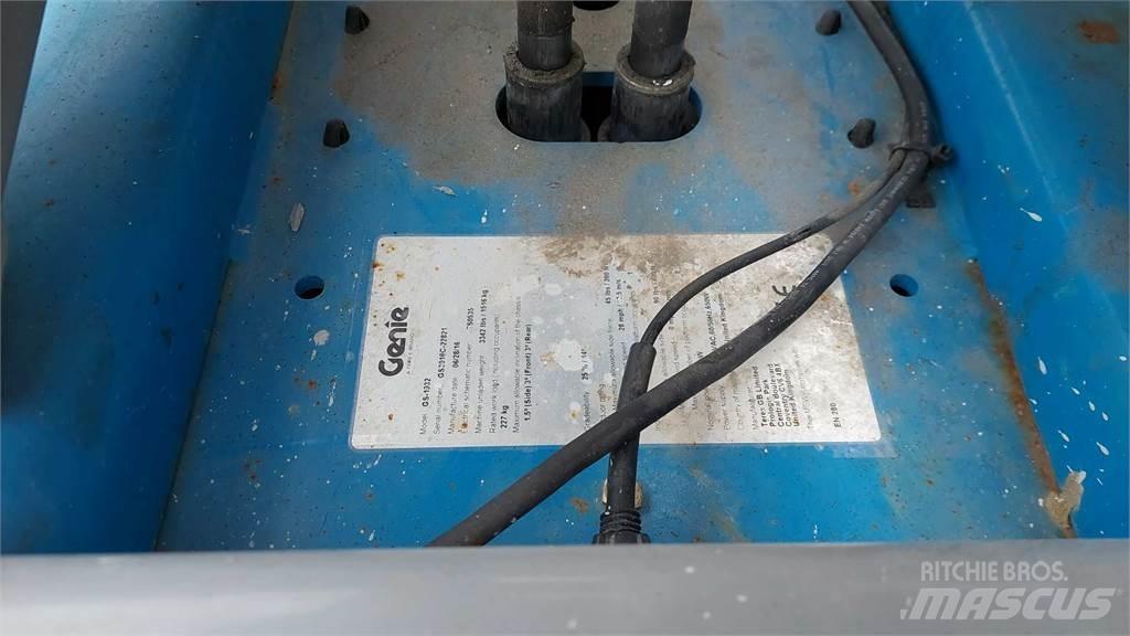 Genie GS1932 Ножничные подъемники