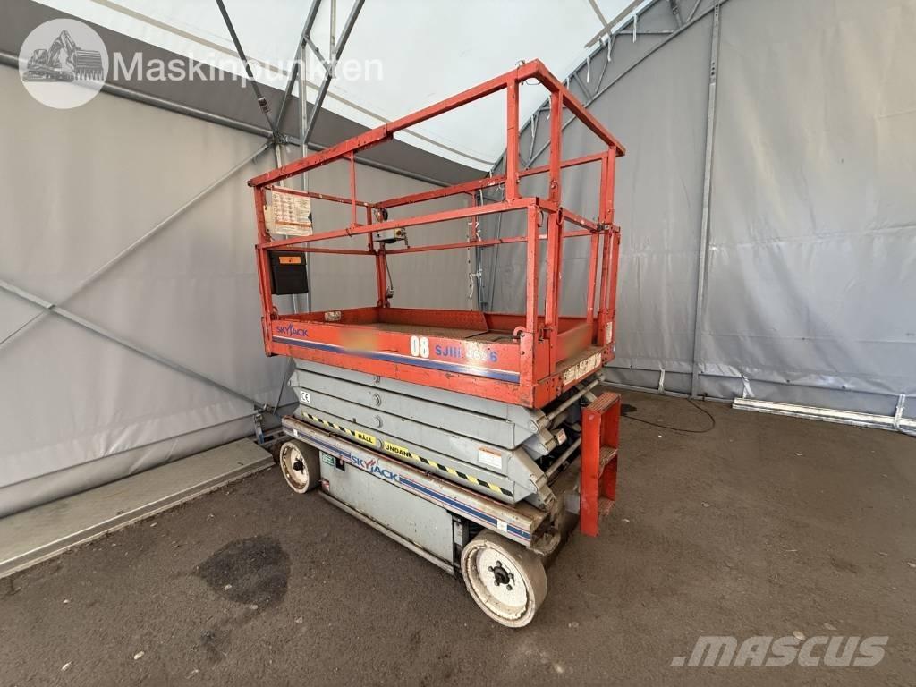 SkyJack SJ III 4626 Ножничные подъемники