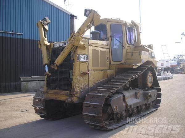 CAT D8N Гусеничные бульдозеры