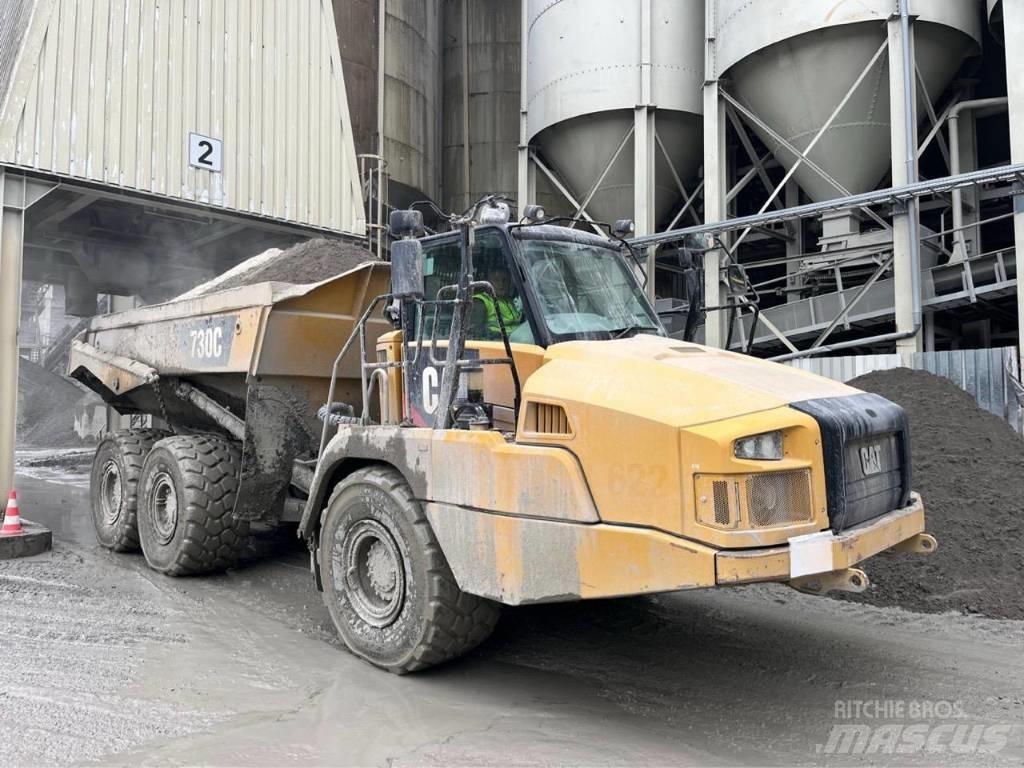 CAT 730 C Шарнирно-сочленённые самосвалы
