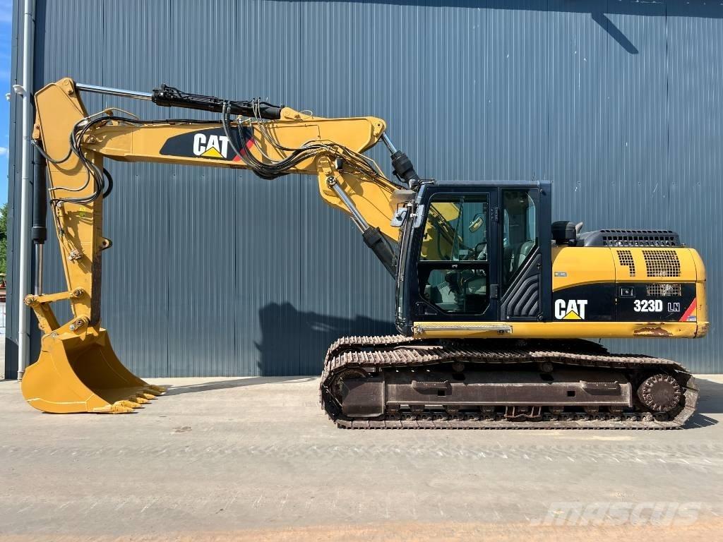 CAT 323D LN VA Гусеничные экскаваторы