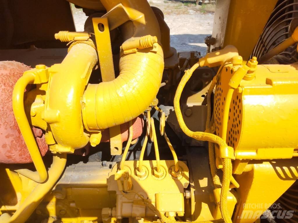 CAT D 4 H Гусеничные бульдозеры