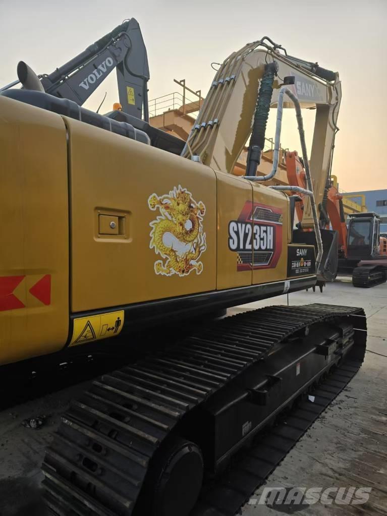 Sany SY 235 C Гусеничные экскаваторы