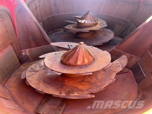 Peecon 26M³ Кормораздатчики