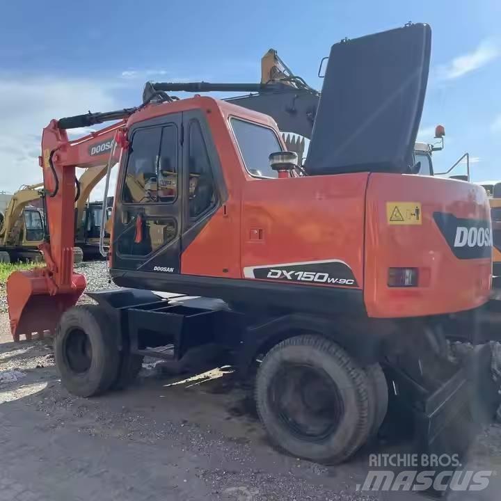 Doosan DX150W-9C Колёсные экскаваторы