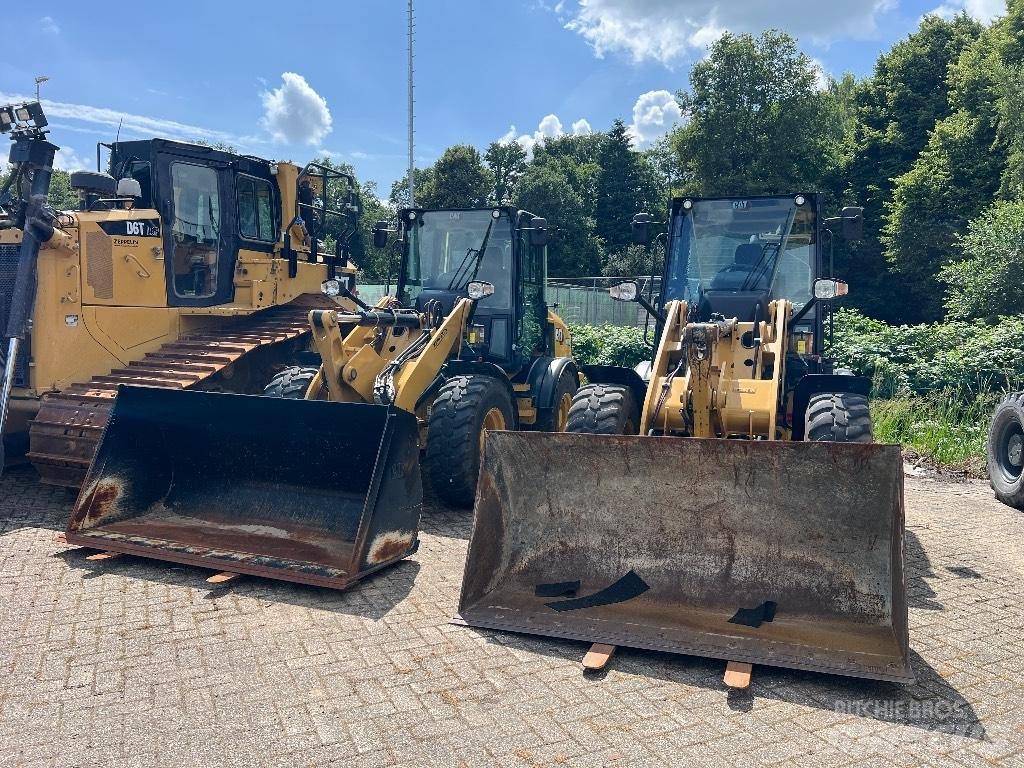 CAT 908M - 908 M Фронтальные погрузчики