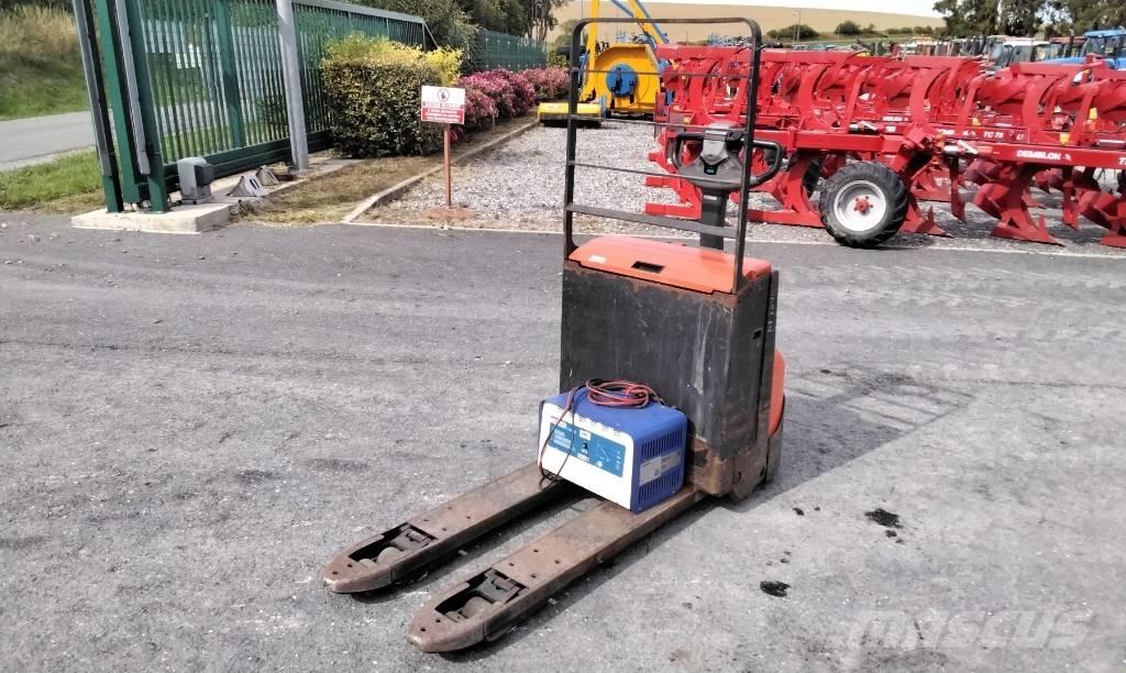 Toyota LWE 180 Ручные электрические тележки