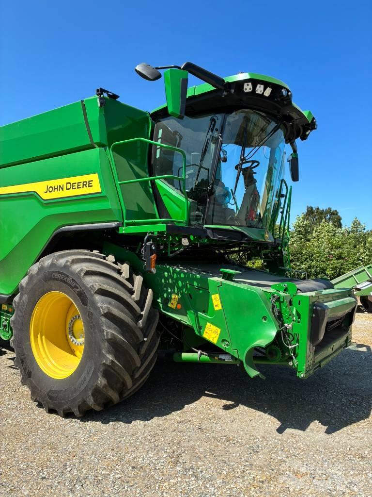 John Deere X9 1000 Зерноуборочные комбайны