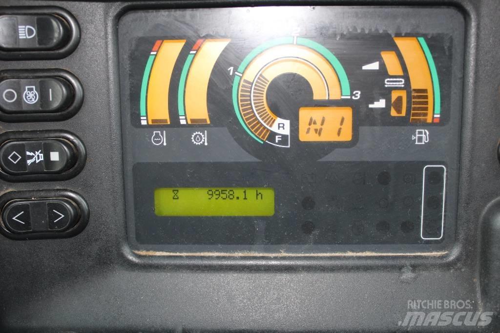 Komatsu D 51 PX-22 Гусеничные бульдозеры
