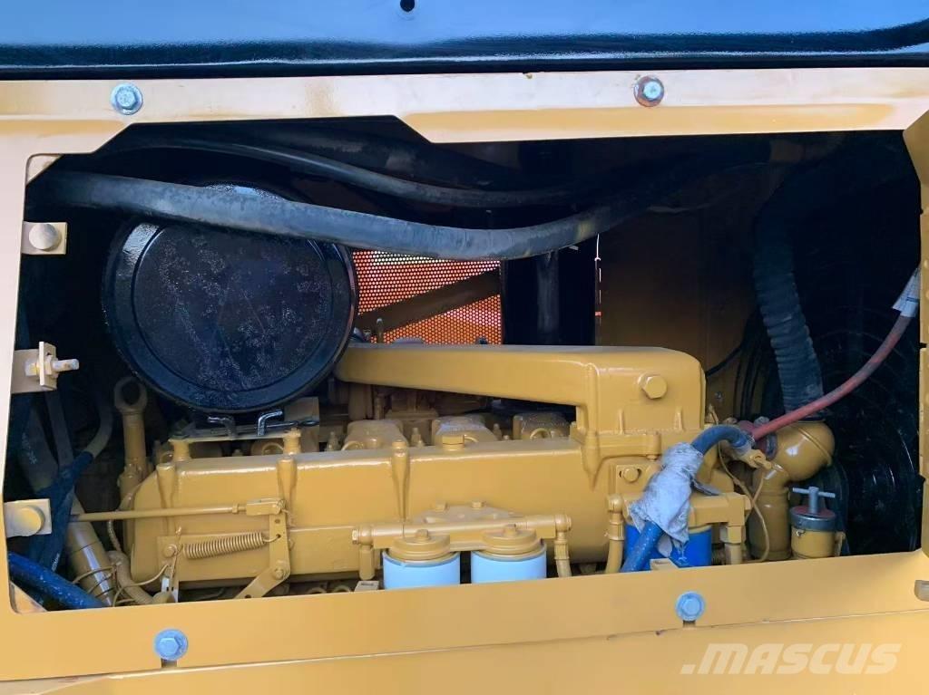 CAT D 6 G Гусеничные бульдозеры