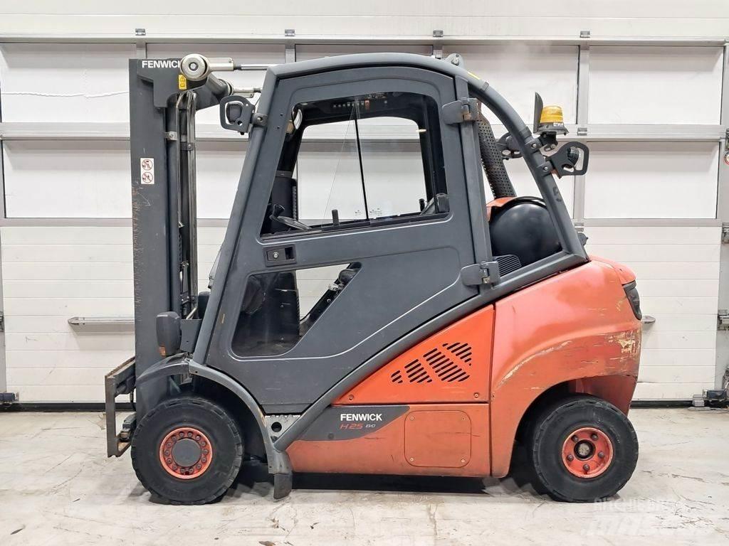 Linde H25T-02 Газовые погрузчики