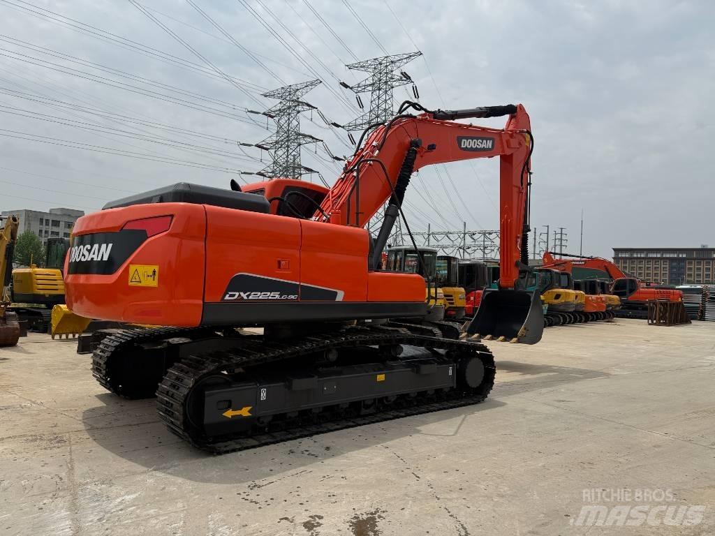 Doosan DX 225 LC-9C Гусеничные экскаваторы