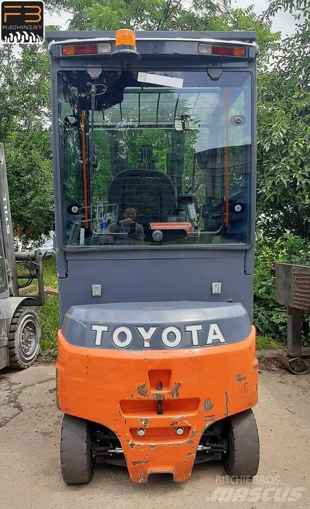 Toyota 8FBMT30 Электропогрузчики