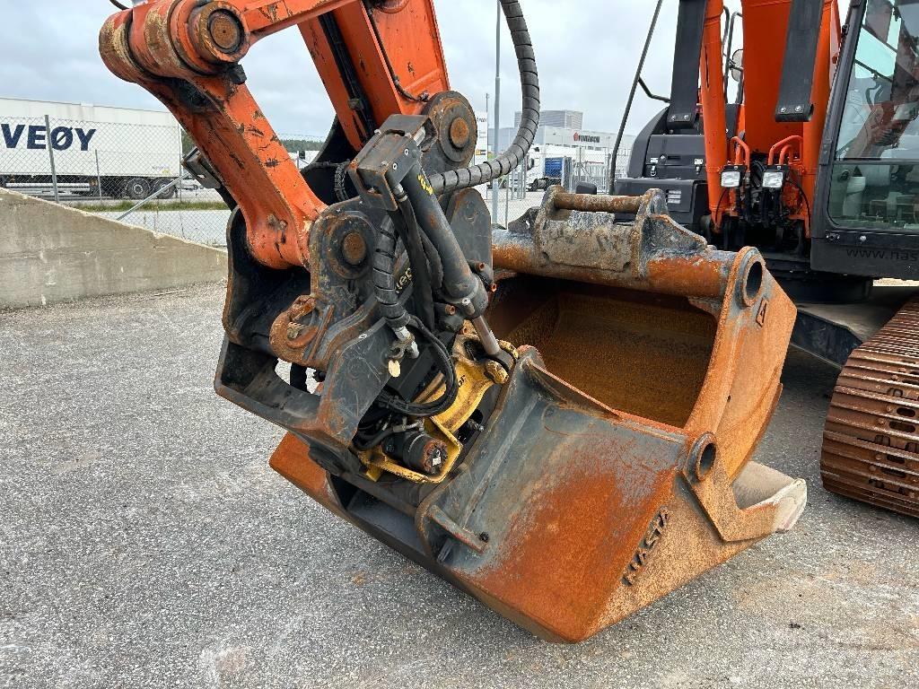 Hitachi ZX 210 LC-6 Гусеничные экскаваторы