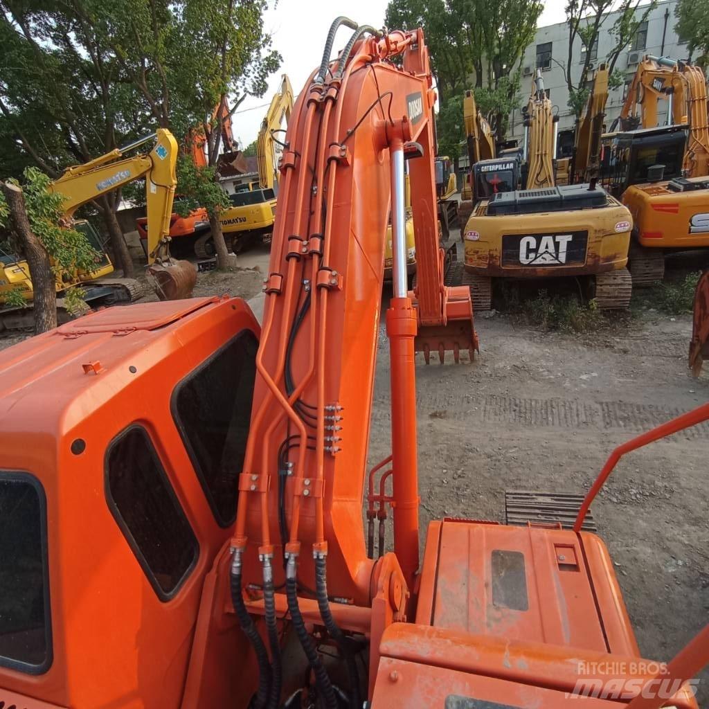 Doosan DH 220 LC-7 Гусеничные экскаваторы