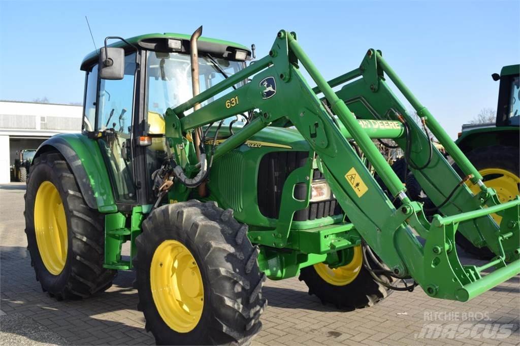 John Deere 6220 Трактора