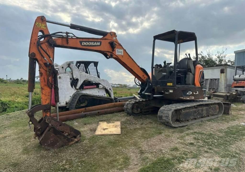 Doosan DX50 Гусеничные экскаваторы