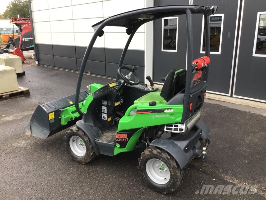 Avant 225 Многофункциональные сельскохозяйственные погрузчики