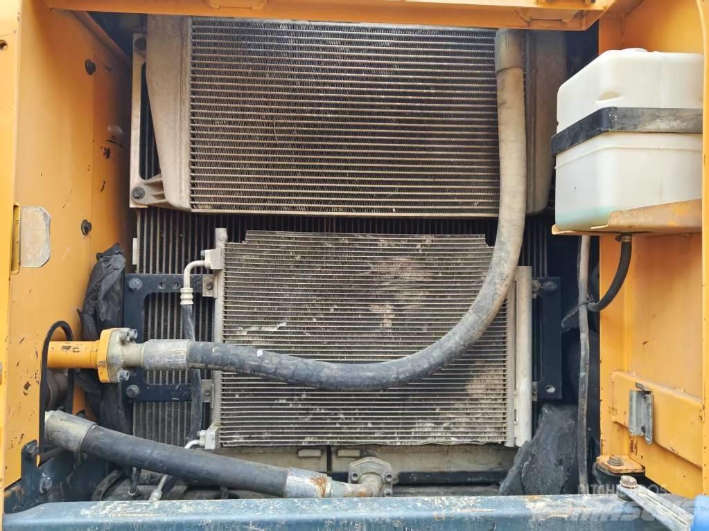 Hyundai R 225LC-9T Гусеничные экскаваторы