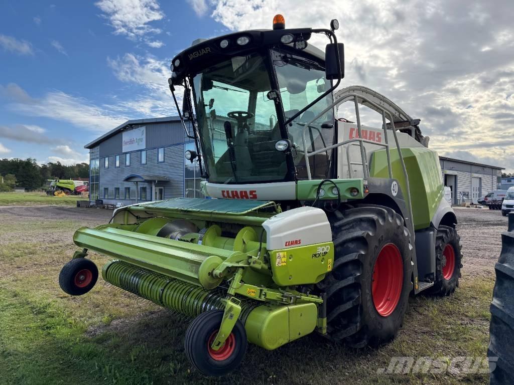 CLAAS Jaguar 930 Самоходные кормоуборочные комбайны
