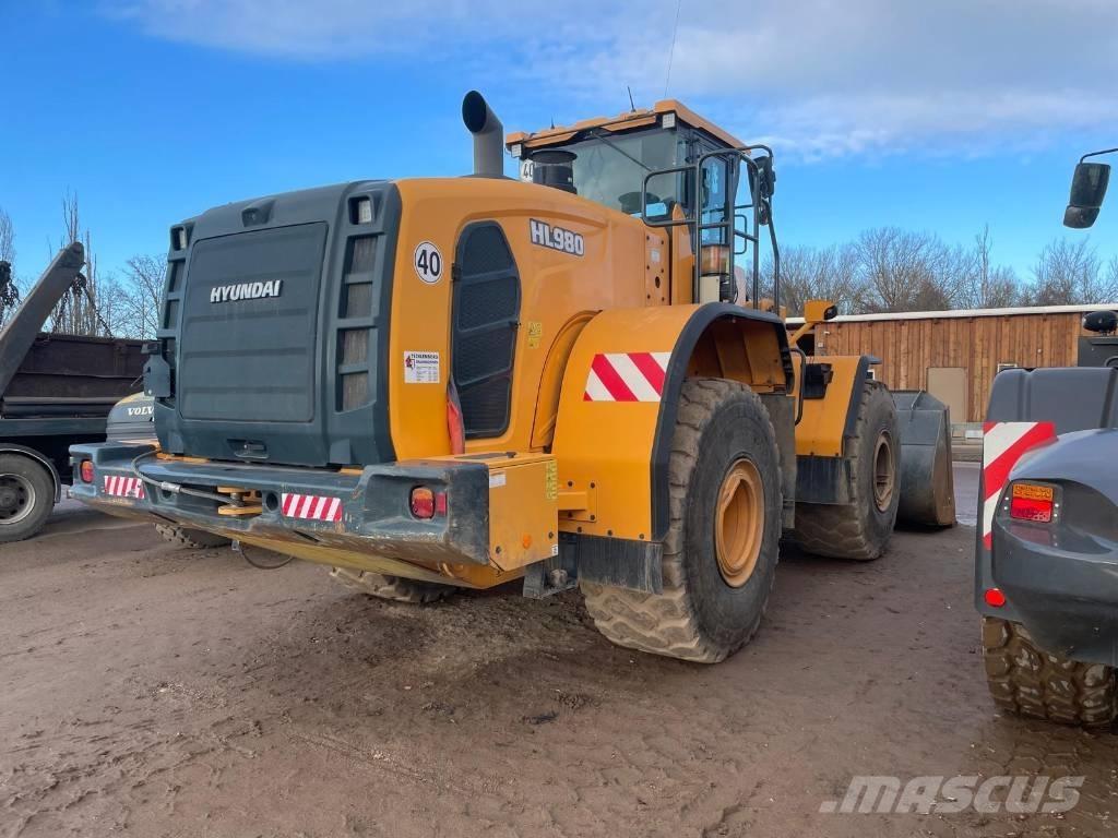 Hyundai HL 980 Фронтальные погрузчики