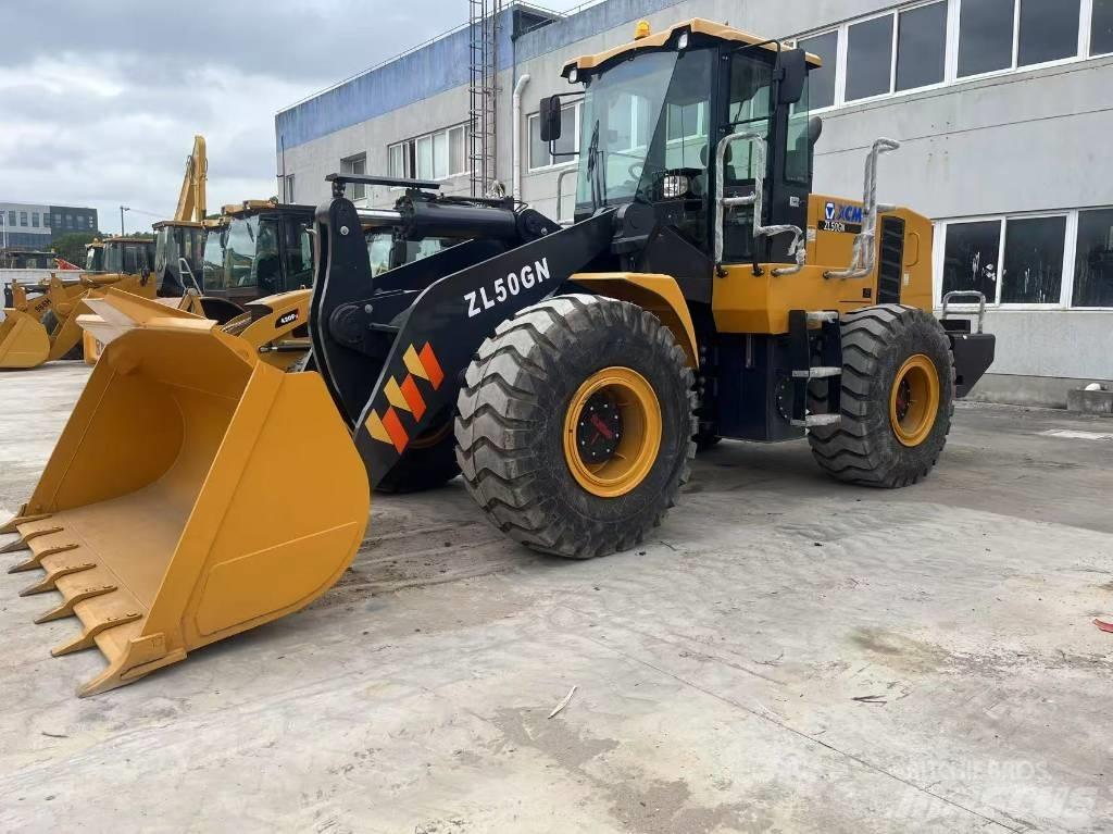 XCMG ZL 50 GN Фронтальные погрузчики