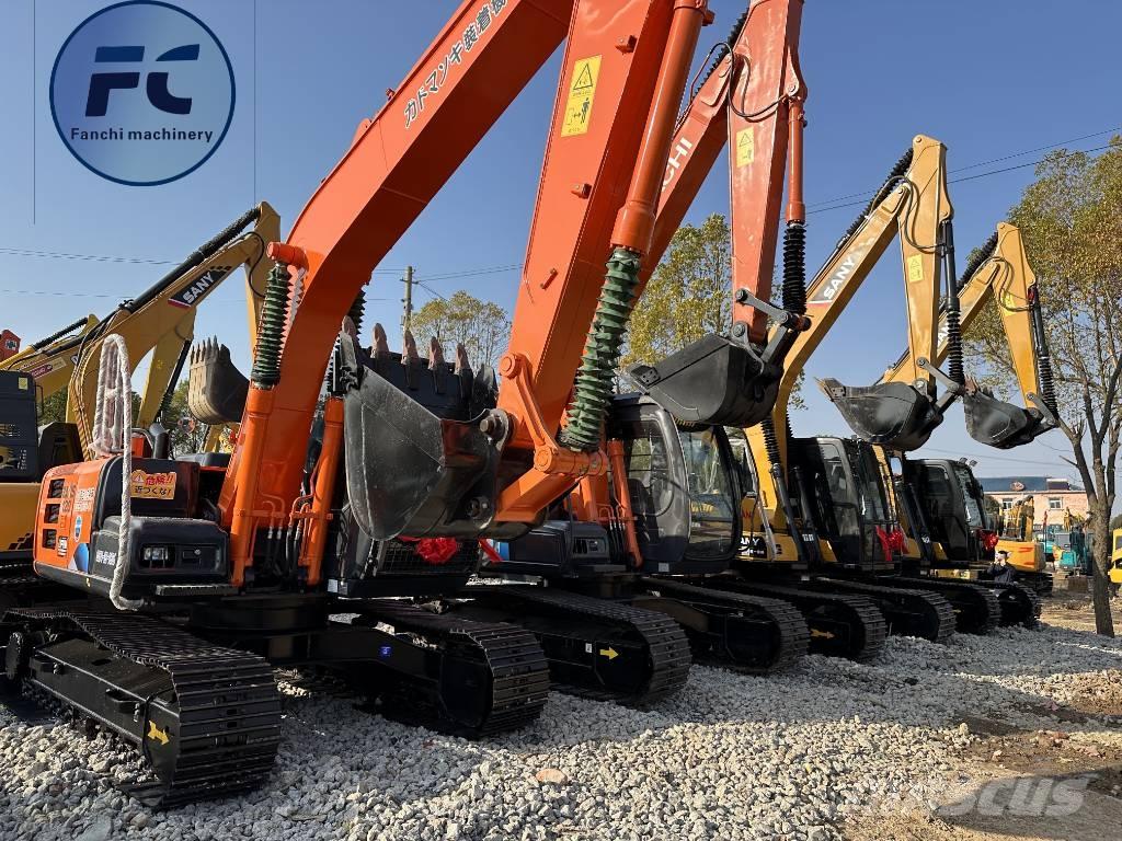 Hitachi ZX 120 Гусеничные экскаваторы