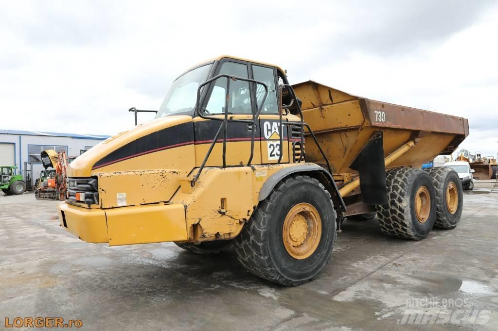 CAT 730 Шарнирно-сочленённые самосвалы