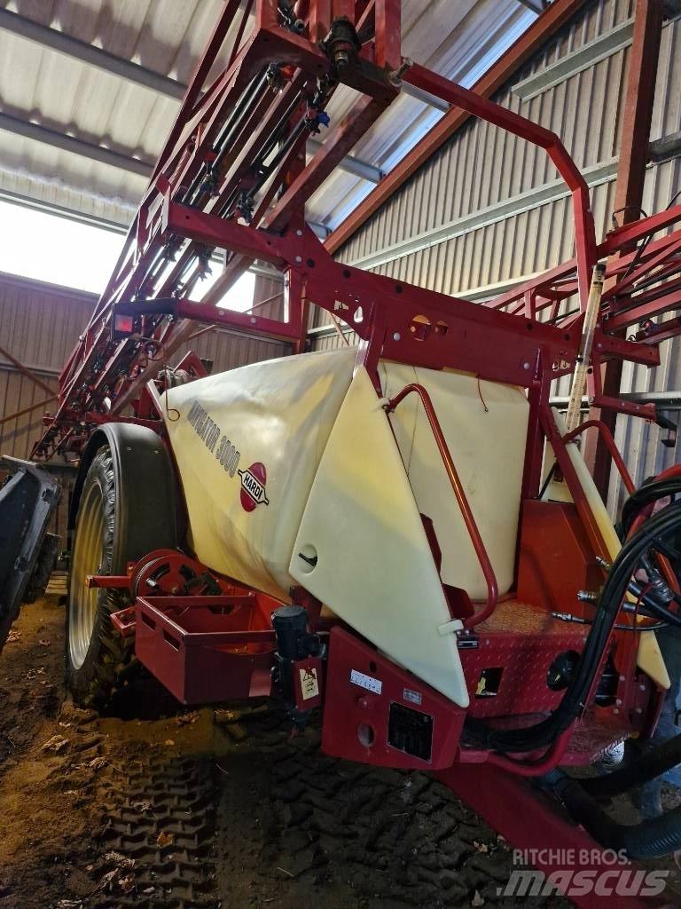 Hardi Navegator 3000 Прицепные опрыскиватели