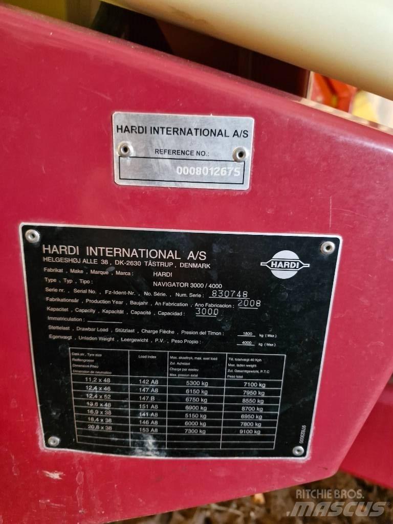 Hardi Navegator 3000 Прицепные опрыскиватели