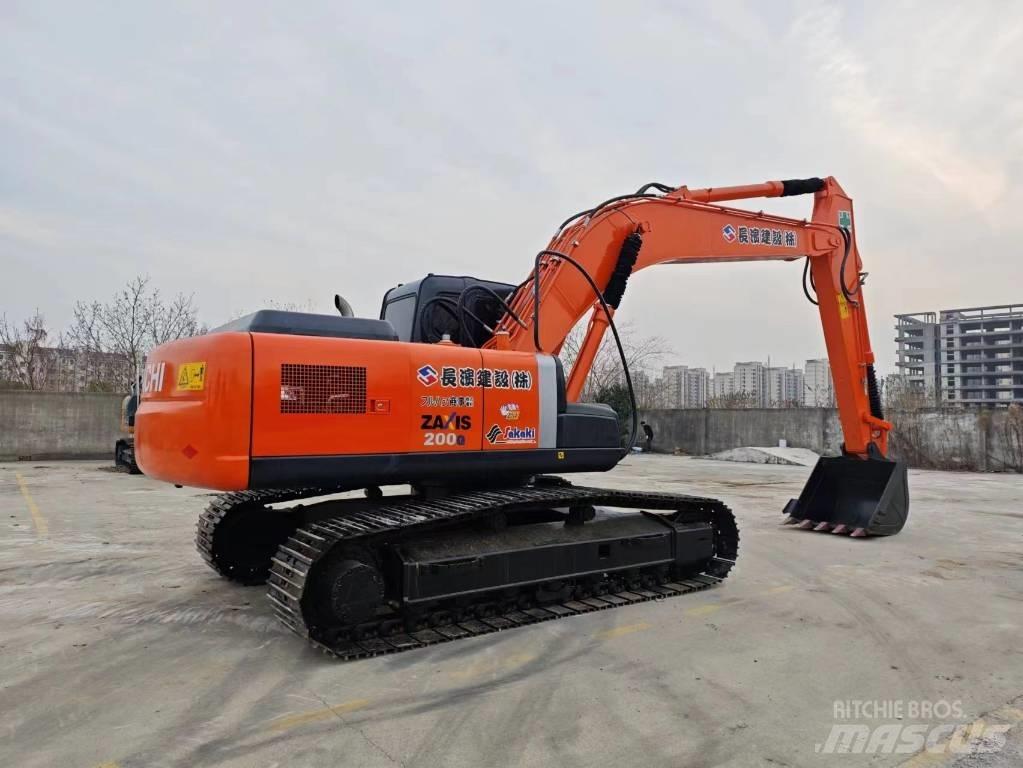 Hitachi ZX 200-6 Гусеничные экскаваторы