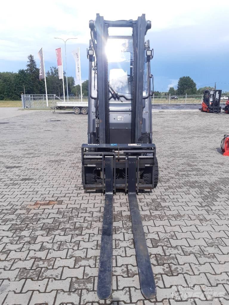 Linde E30HL Электропогрузчики