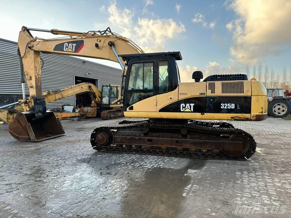 CAT 325DL Гусеничные экскаваторы