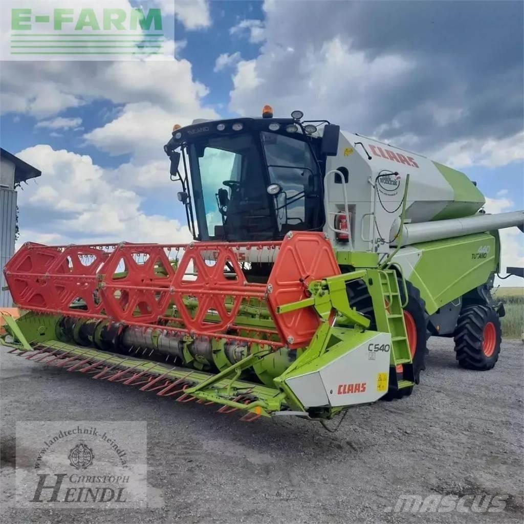 CLAAS tucano 440 Зерноуборочные комбайны
