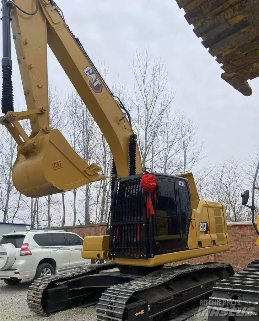 CAT 323 Гусеничные экскаваторы