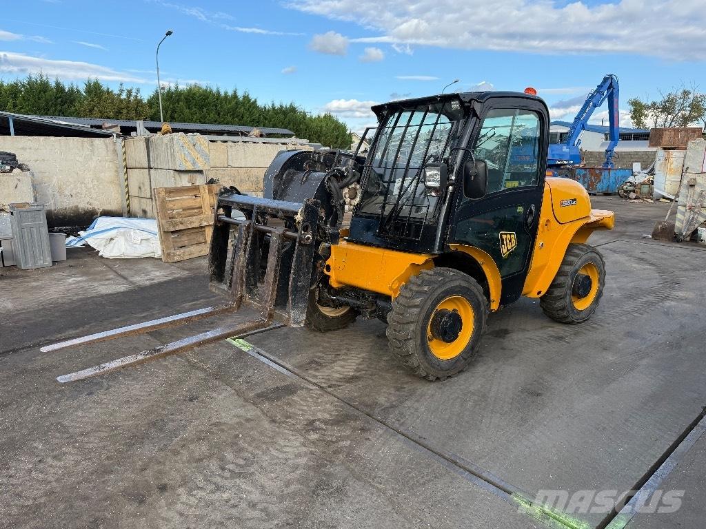 JCB 520-40 Телескопические погрузчики