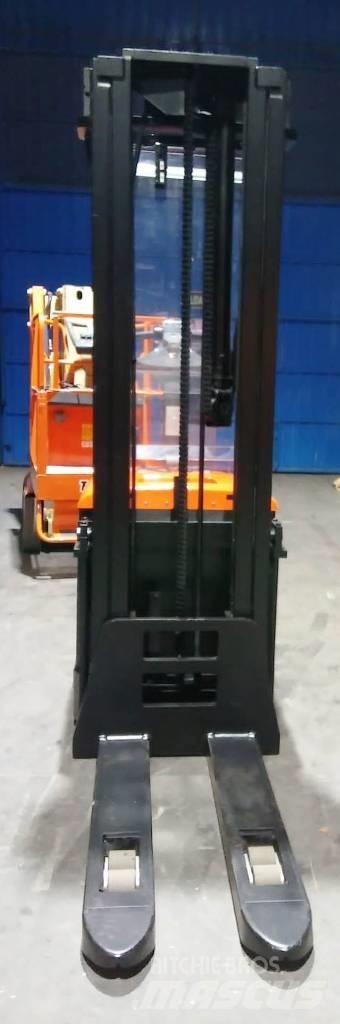 BT SPE 160 Ручные штабелёры с электроподъёмом