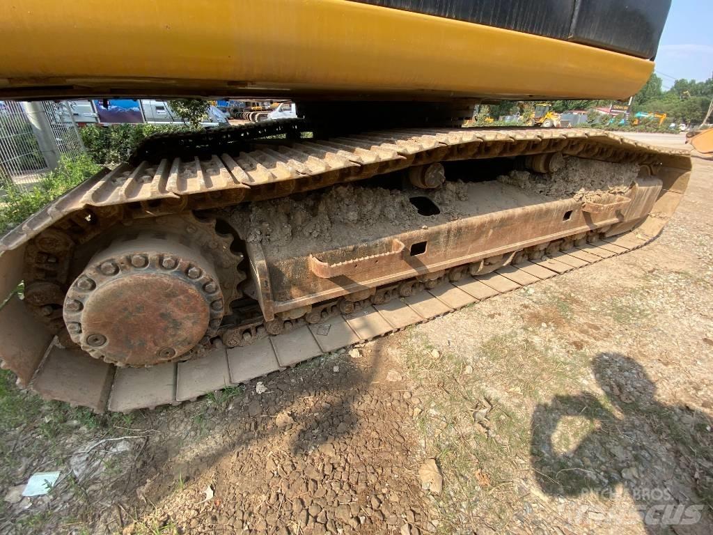 CAT 324D Гусеничные экскаваторы
