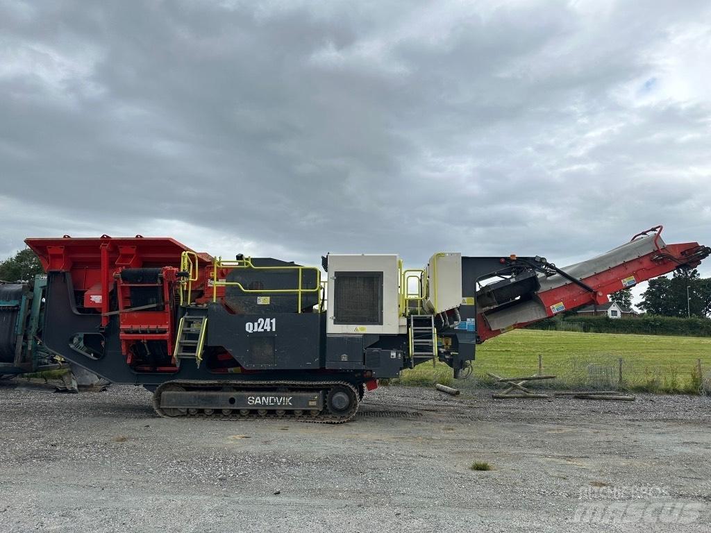 Sandvik QJ 241 Мобильные дробилки