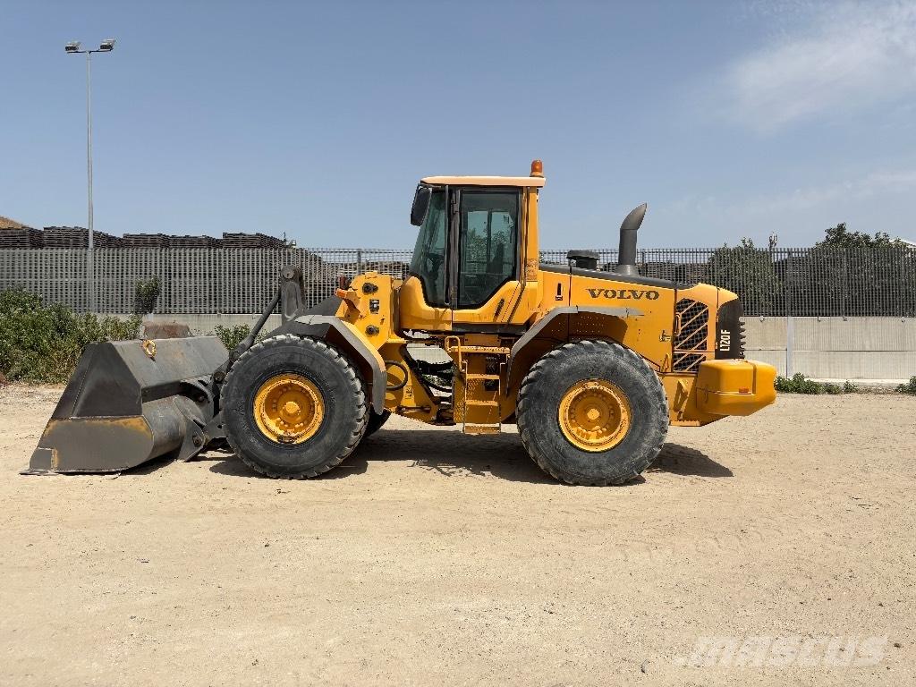 Volvo L 120 F Фронтальные погрузчики