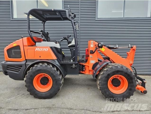 Kubota R 070 Фронтальные погрузчики